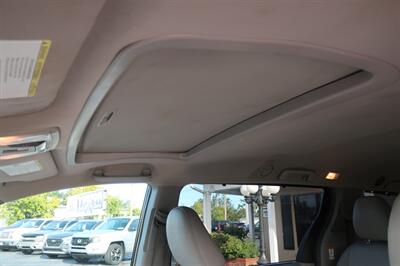2015 Toyota Sienna XLE Premium 8-Passen   - Photo 21 - Lakeland, FL 33801