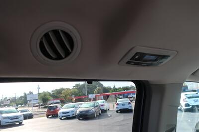 2015 Toyota Sienna XLE Premium 8-Passen   - Photo 30 - Lakeland, FL 33801