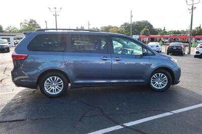 2015 Toyota Sienna XLE Premium 8-Passen   - Photo 5 - Lakeland, FL 33801