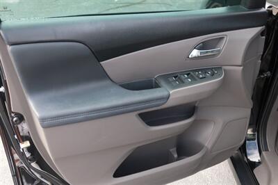 2015 Honda Odyssey EX-L   - Photo 13 - Lakeland, FL 33801