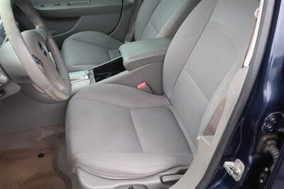 2009 Chevrolet Malibu LS   - Photo 17 - Lakeland, FL 33801