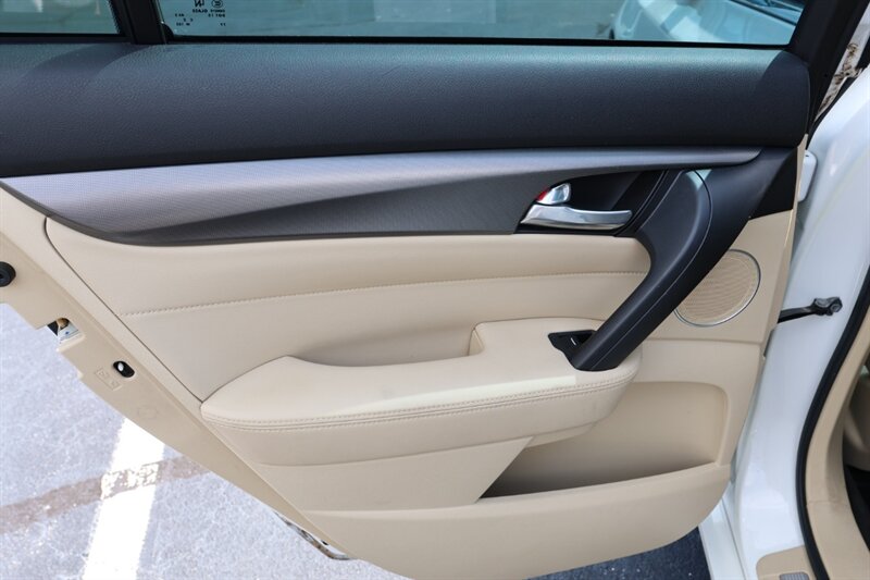 2014 Acura TL photo 12