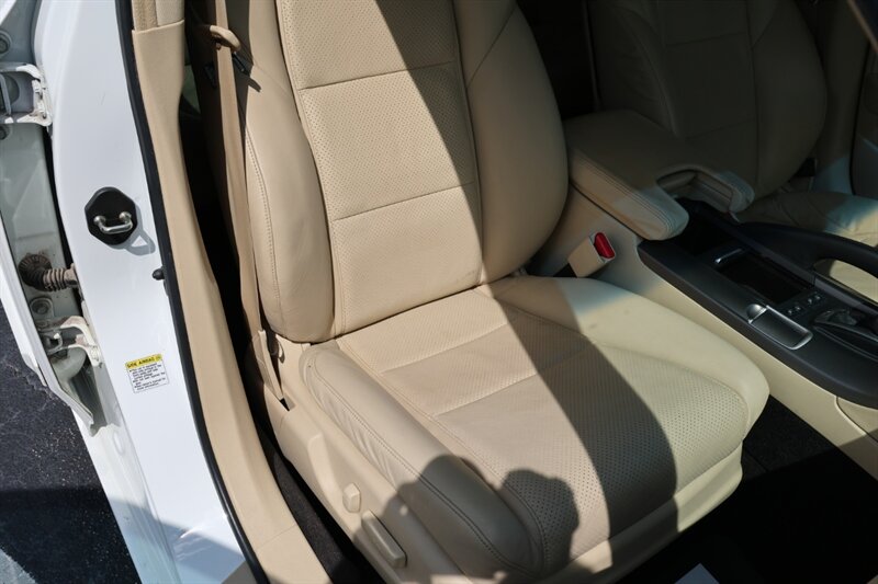 2014 Acura TL photo 20