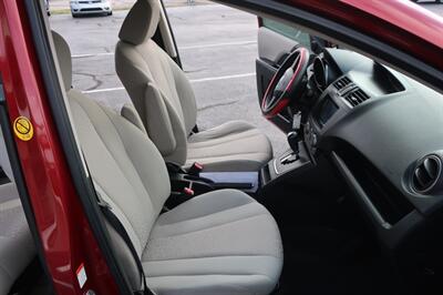 2012 Mazda Mazda5 Touring - Photo 17 - Lakeland, FL 33801