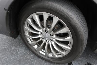 2015 INFINITI QX80 - Photo 38 - Lakeland, FL 33801
