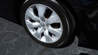 2010 Honda Accord EX-L V6 - Photo 31 - Lakeland, FL 33801