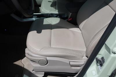 2010 Ford Focus SEL   - Photo 14 - Lakeland, FL 33801