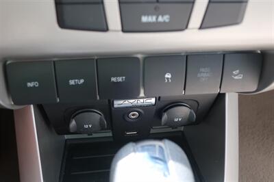 2010 Ford Focus SEL   - Photo 20 - Lakeland, FL 33801