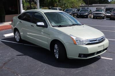 2010 Ford Focus SEL   - Photo 4 - Lakeland, FL 33801