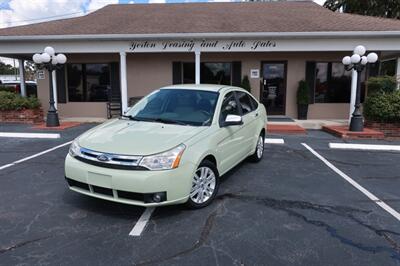 2010 Ford Focus SEL   - Photo 2 - Lakeland, FL 33801