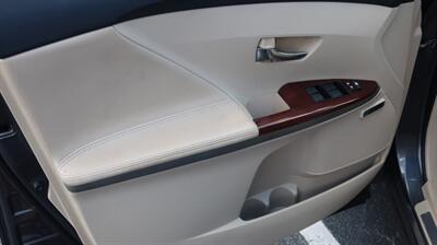 2010 Toyota Venza FWD V6 - Photo 11 - Lakeland, FL 33801