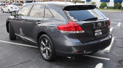 2010 Toyota Venza FWD V6 - Photo 8 - Lakeland, FL 33801