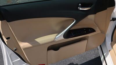 2007 Lexus IS - Photo 15 - Lakeland, FL 33801