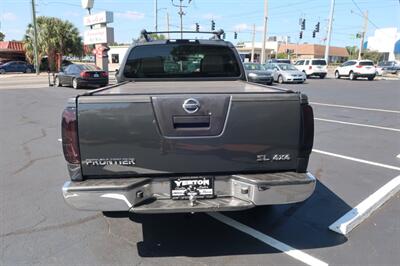 2012 Nissan Frontier SV V6   - Photo 9 - Lakeland, FL 33801