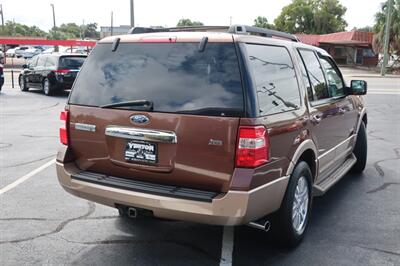 2012 Ford Expedition XLT - Photo 8 - Lakeland, FL 33801