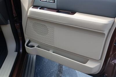 2012 Ford Expedition XLT - Photo 30 - Lakeland, FL 33801
