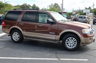 2012 Ford Expedition XLT - Photo 4 - Lakeland, FL 33801