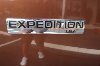 2012 Ford Expedition XLT - Photo 13 - Lakeland, FL 33801