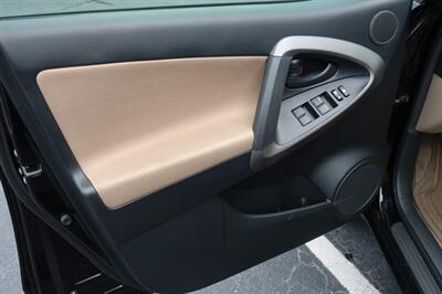 2011 Toyota RAV4   - Photo 11 - Lakeland, FL 33801