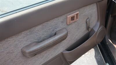 1998 Toyota Tacoma - Photo 10 - Lakeland, FL 33801