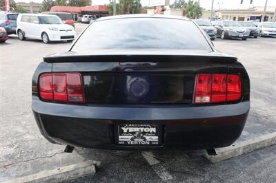 2007 Ford Mustang V6 Premium   - Photo 6 - Lakeland, FL 33801