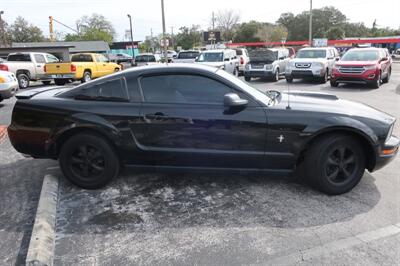 2007 Ford Mustang V6 Premium   - Photo 4 - Lakeland, FL 33801