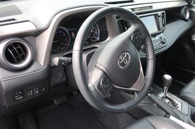 2017 Toyota RAV4 Platinum   - Photo 17 - Lakeland, FL 33801