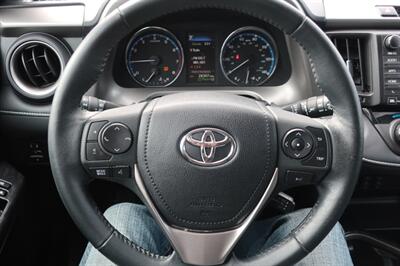 2017 Toyota RAV4 Platinum   - Photo 18 - Lakeland, FL 33801