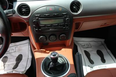 2006 Mazda MX-5 Miata Grand Touring   - Photo 12 - Lakeland, FL 33801