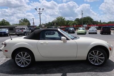 2006 Mazda MX-5 Miata Grand Touring   - Photo 23 - Lakeland, FL 33801