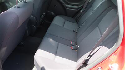 2005 Pontiac Vibe - Photo 13 - Lakeland, FL 33801