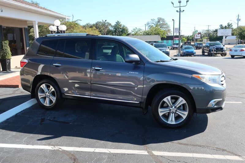 2012 Toyota Highlander Base Hybrid photo 3