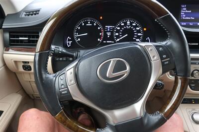 2014 Lexus ES   - Photo 16 - Lakeland, FL 33801