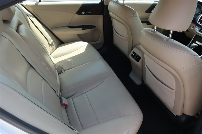 2013 Honda Accord EX photo 26