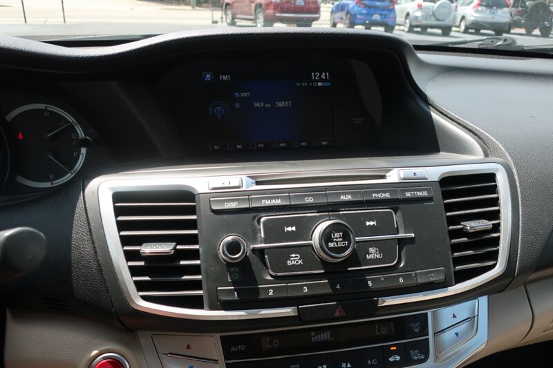 2013 Honda Accord EX photo 17