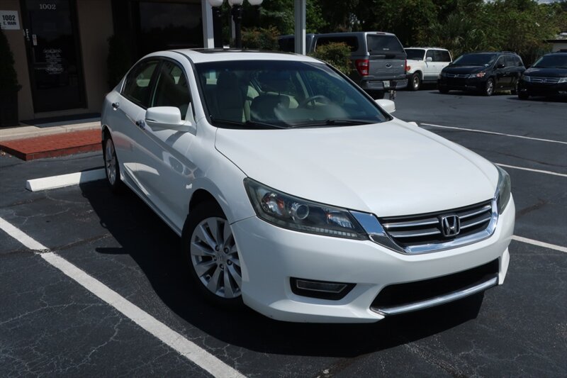 2013 Honda Accord EX photo 2