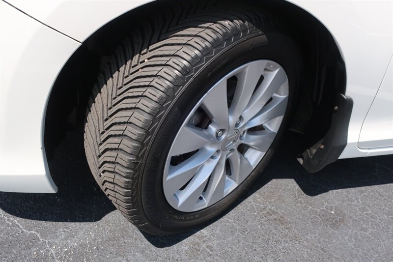 2013 Honda Accord EX photo 30