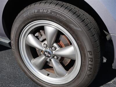 2006 Ford Mustang V6 Premium   - Photo 31 - Lakeland, FL 33801