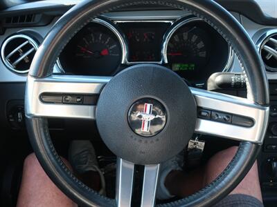 2006 Ford Mustang V6 Premium   - Photo 14 - Lakeland, FL 33801