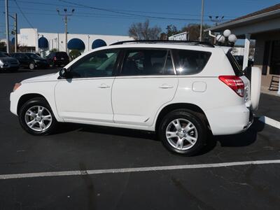 2011 Toyota RAV4   - Photo 10 - Lakeland, FL 33801