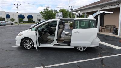 2010 Mazda Mazda5 Grand Touring - Photo 12 - Lakeland, FL 33801