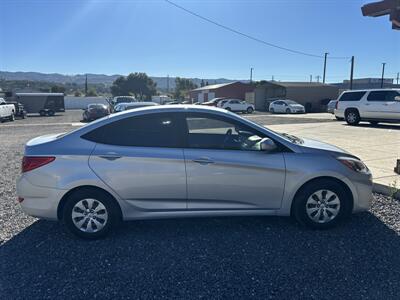 2016 Hyundai ACCENT L   - Photo 4 - Ukiah, CA 95482