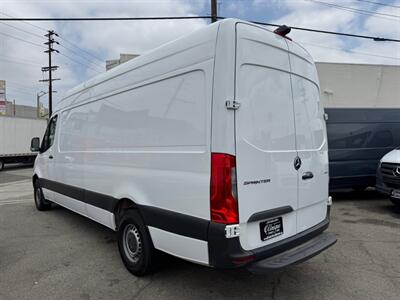 2022 Mercedes-Benz Sprinter 2500  144 High Roof Cargo - Photo 6 - Los Angeles, CA 90019
