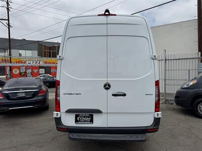 2022 Mercedes-Benz Sprinter 2500  144 High Roof Cargo - Photo 5 - Los Angeles, CA 90019
