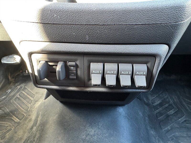 2020 Ford Transit 350 - Photo 13 - Los Angeles, CA 90019