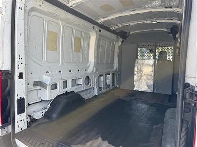 2018 Ford Transit 250   - Photo 23 - Los Angeles, CA 90019