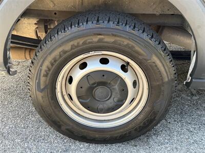 2018 Ford Transit 250  Medium Roof 148 " WB Cargo - Photo 35 - Los Angeles, CA 90019