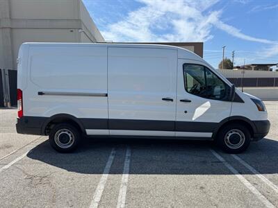 2018 Ford Transit 250  Medium Roof 148 " WB Cargo - Photo 5 - Los Angeles, CA 90019
