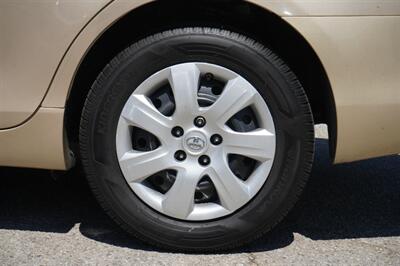 2010 Toyota Camry LE - Photo 8 - Los Angeles, CA 90019