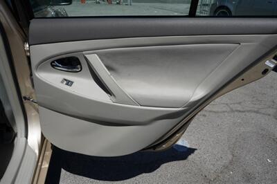 2010 Toyota Camry LE - Photo 32 - Los Angeles, CA 90019